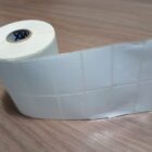 ETIQUETA 50X30/2 COUCHE ADESIVA RS 50-80MTS