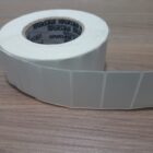 ETIQUETA 50X30/1 COUCHE ADESIVA RS70-80MTS