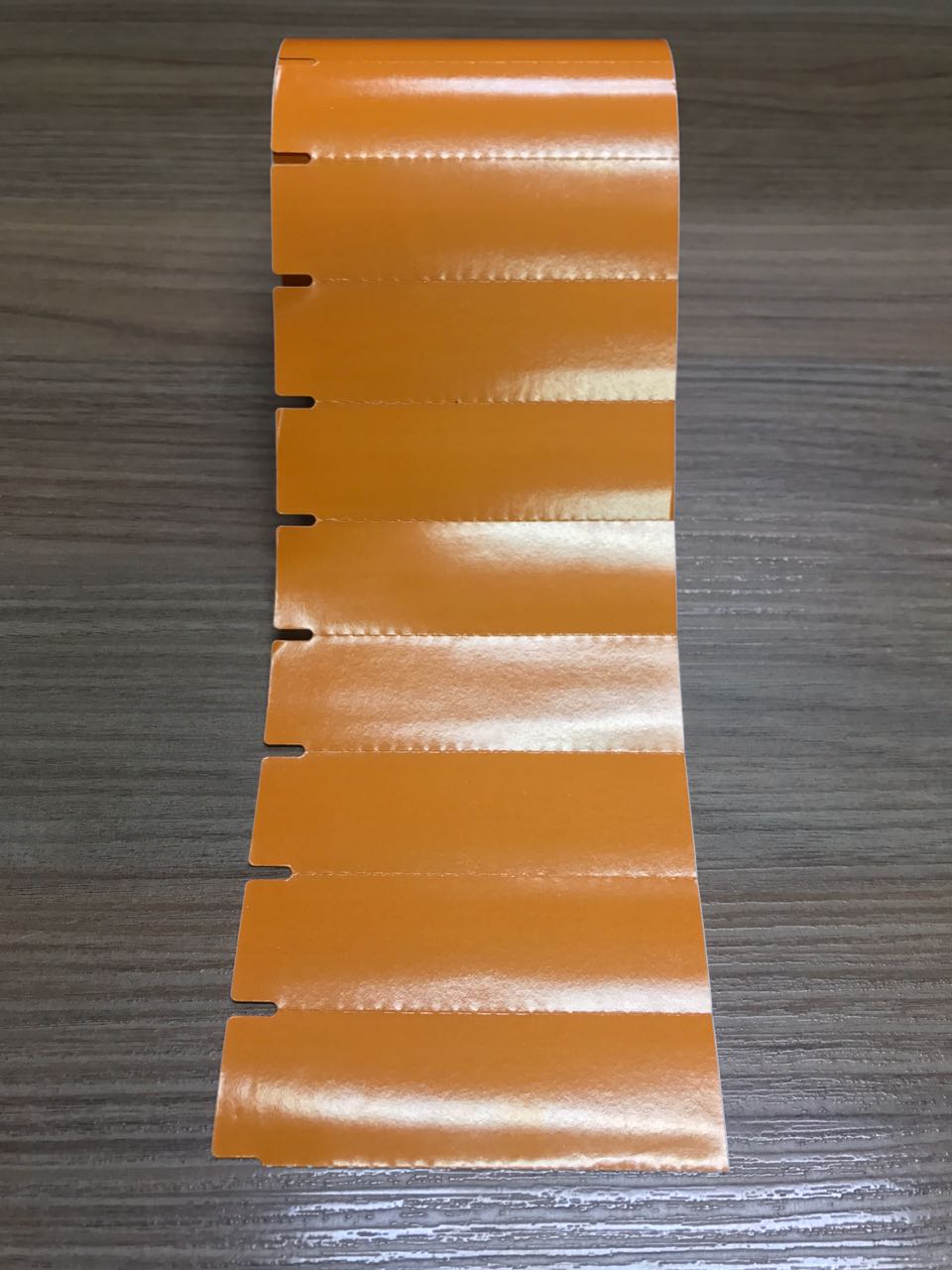 ETIQUETA 100X30/1 GONDOLA ADESIVA LARANJA/COM TARJA-32MTS
