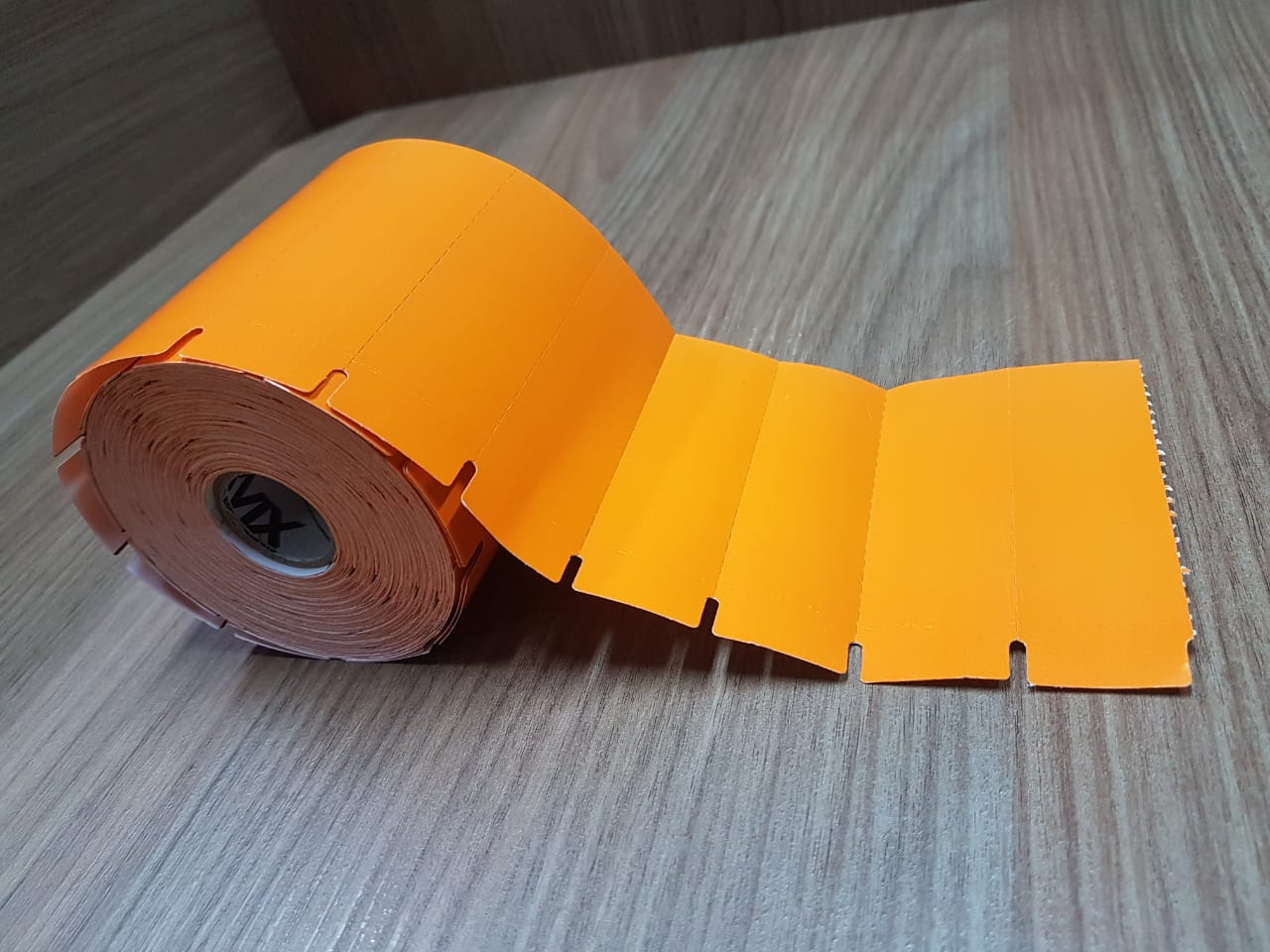ETIQUETA 100X30/1 GONDOLA NAO ADES/LARANJA/COM TARJA-32MTS