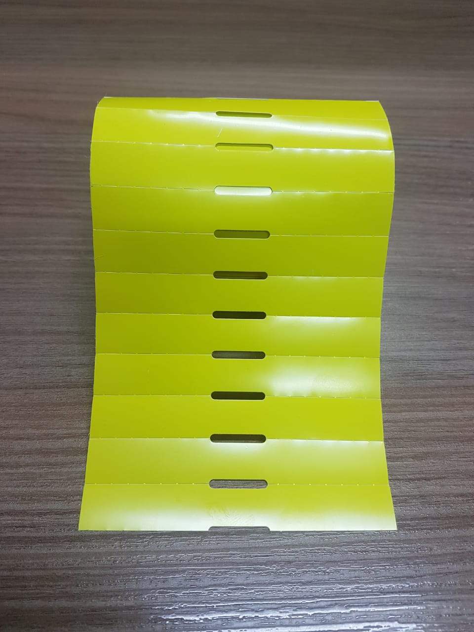 ETIQUETA 104X15/1 PROMON.22/GAP CENTRAL/AMARELA Yellow C-15MTS