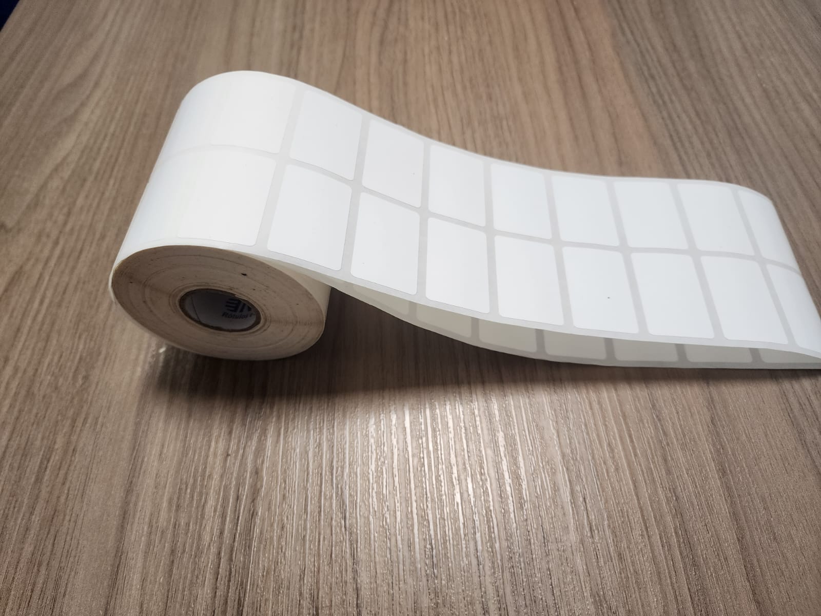 ETIQUETA 40X25/2 BOPP PEROLADO-32MTS