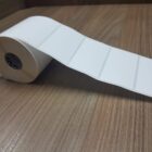 ETIQUETA 80X42/1 COUCHE ADESIVA-32MTS