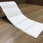 ETIQUETA 90X45/1 COUCHE ADESIVO RETANGULAR-32MTS