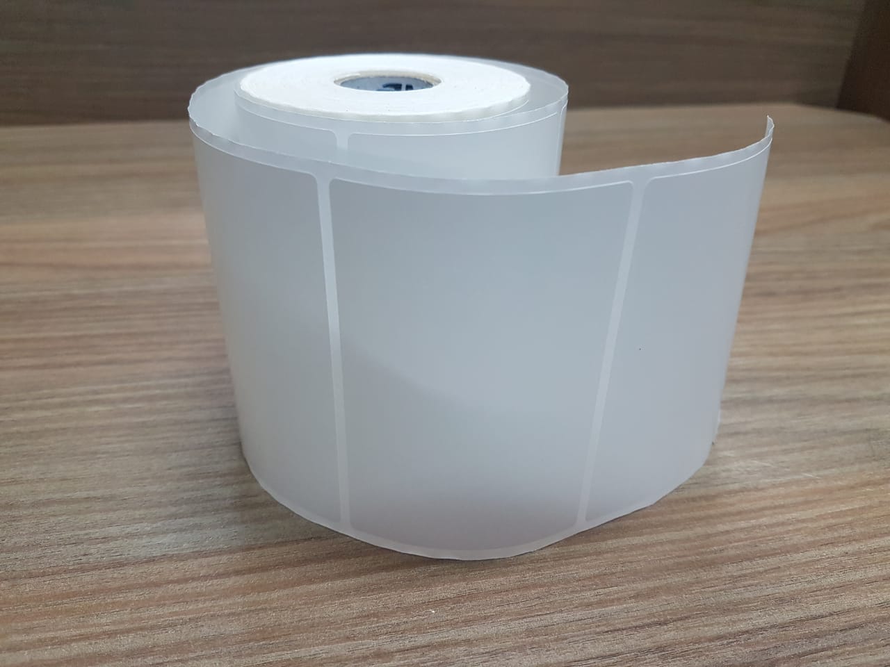 ETIQUETA 90X60/1 COUCHE ADESIVA-32MTS